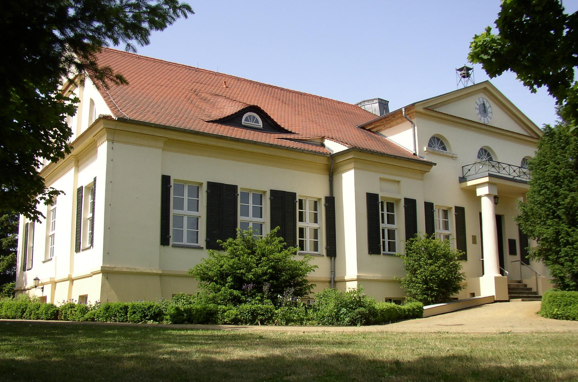 Schloss Neuhaus